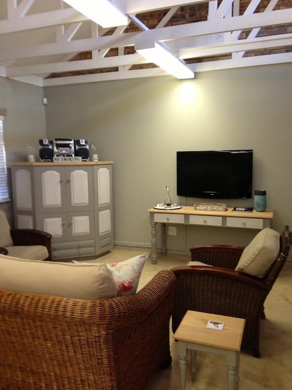 Anne'S Place Почефструм Номер фото